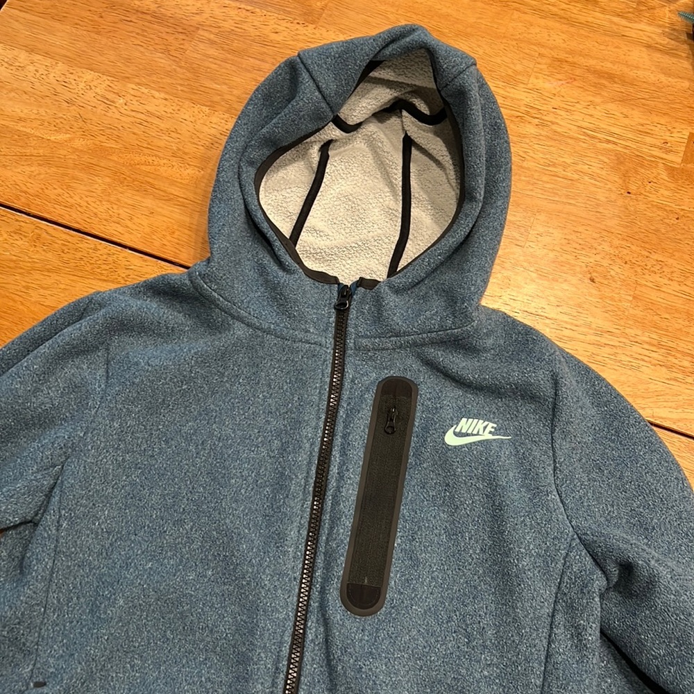Nike Tech boys L hoodie